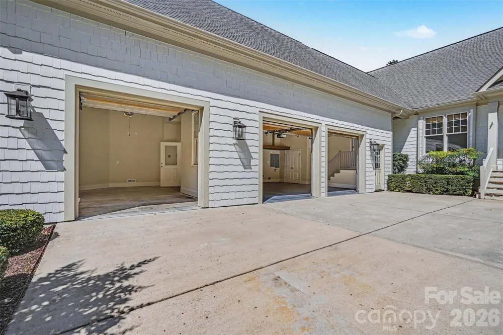 21253 Sandy Cove Road Cornelius, NC 28031