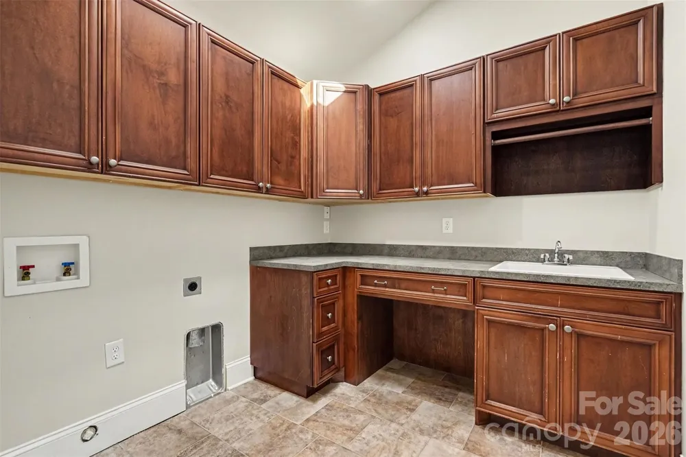 21253 Sandy Cove Road Cornelius, NC 28031