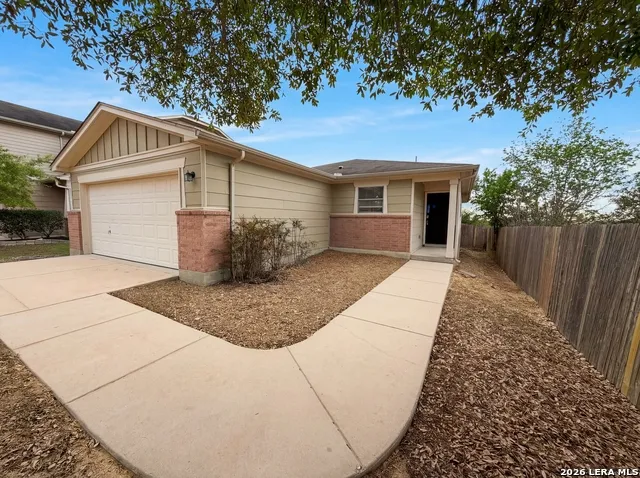 5708 MAXFLI DR Schertz, TX 78108