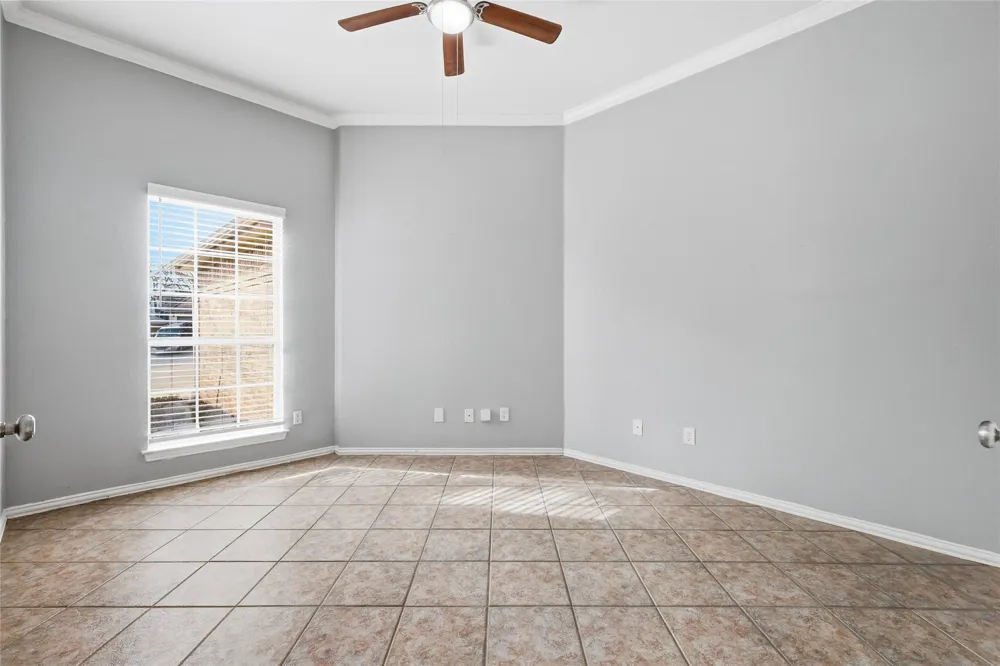 2211 Knob Hill Drive Corinth, TX 76210