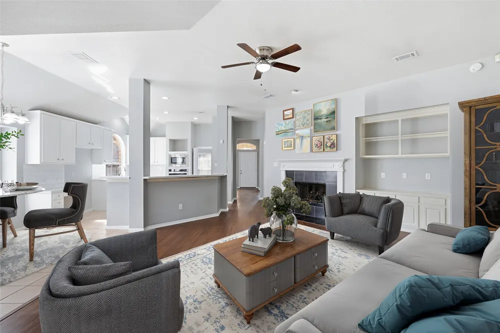 2211 Knob Hill Drive Corinth, TX 76210