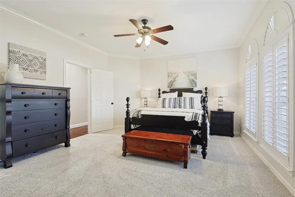 2211 Knob Hill Drive Corinth, TX 76210