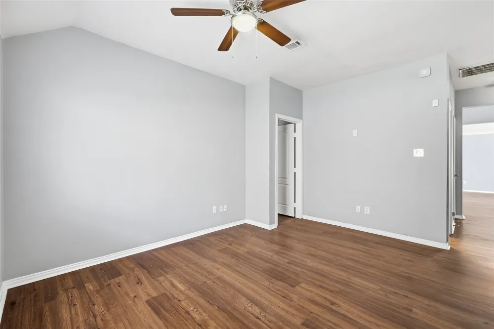 2211 Knob Hill Drive Corinth, TX 76210