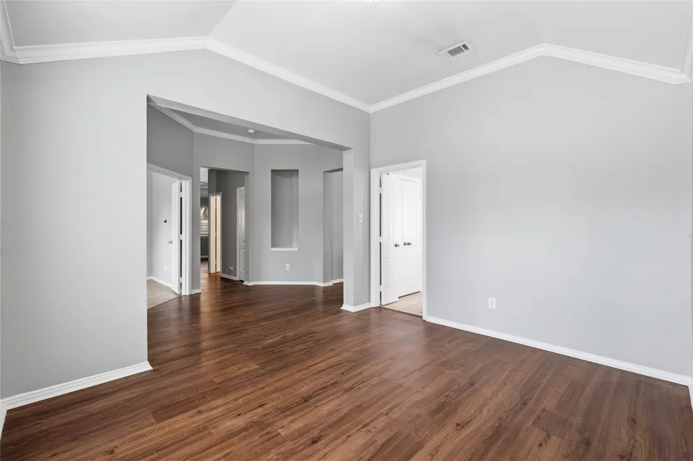 2211 Knob Hill Drive Corinth, TX 76210