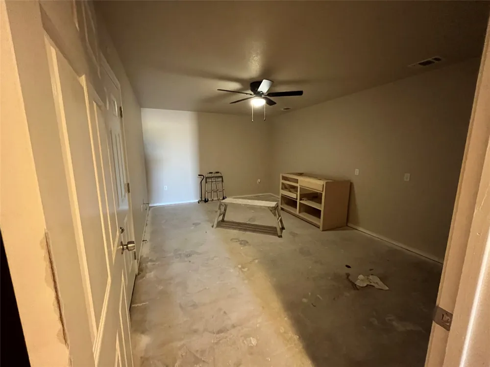 4210 Rhea Rd. Granbury, TX 76049