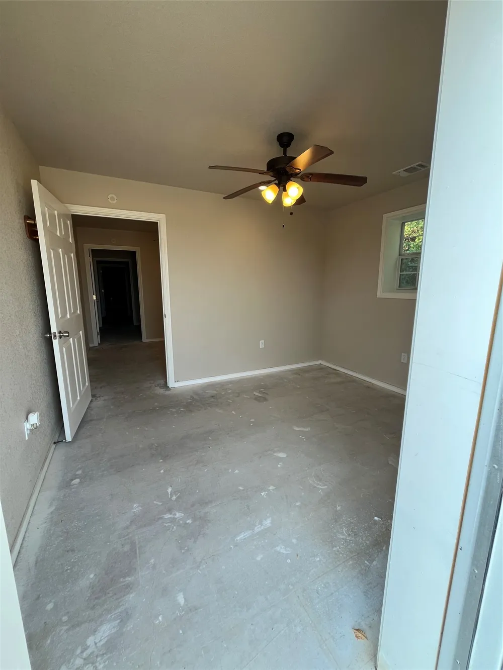 4210 Rhea Rd. Granbury, TX 76049