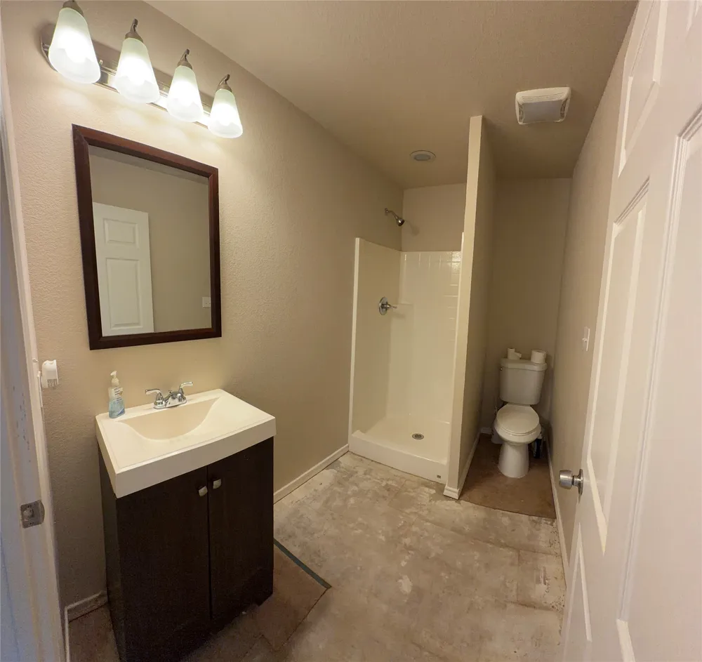4210 Rhea Rd. Granbury, TX 76049