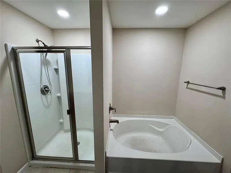 1540 Winshire Cove Alpharetta, GA 30004