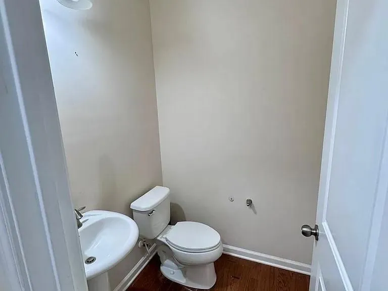 1540 Winshire Cove Alpharetta, GA 30004