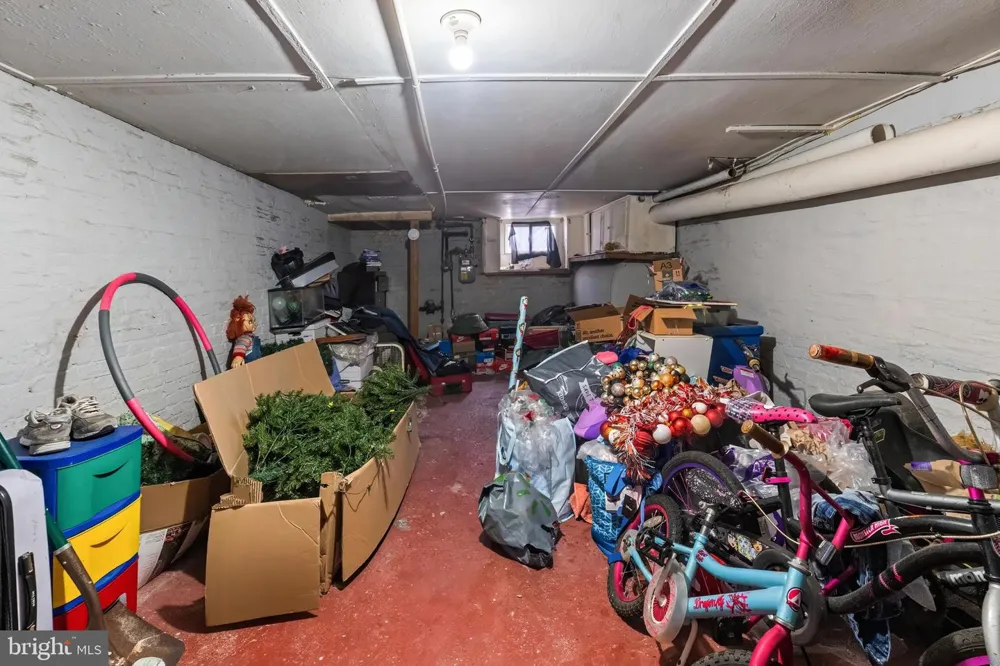 2502 E MADISON STREET Baltimore, MD 21205