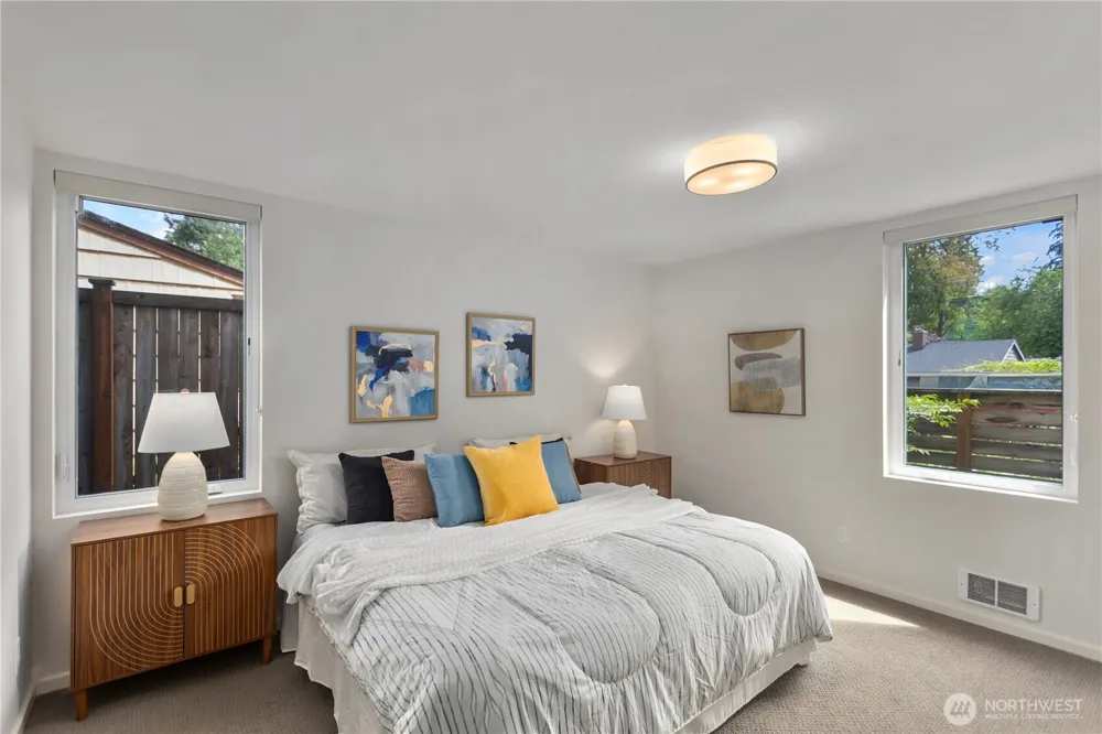 18309 11TH AVENUE NE #B Shoreline, WA 98155