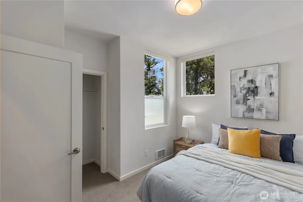 18309 11TH AVENUE NE #B Shoreline, WA 98155