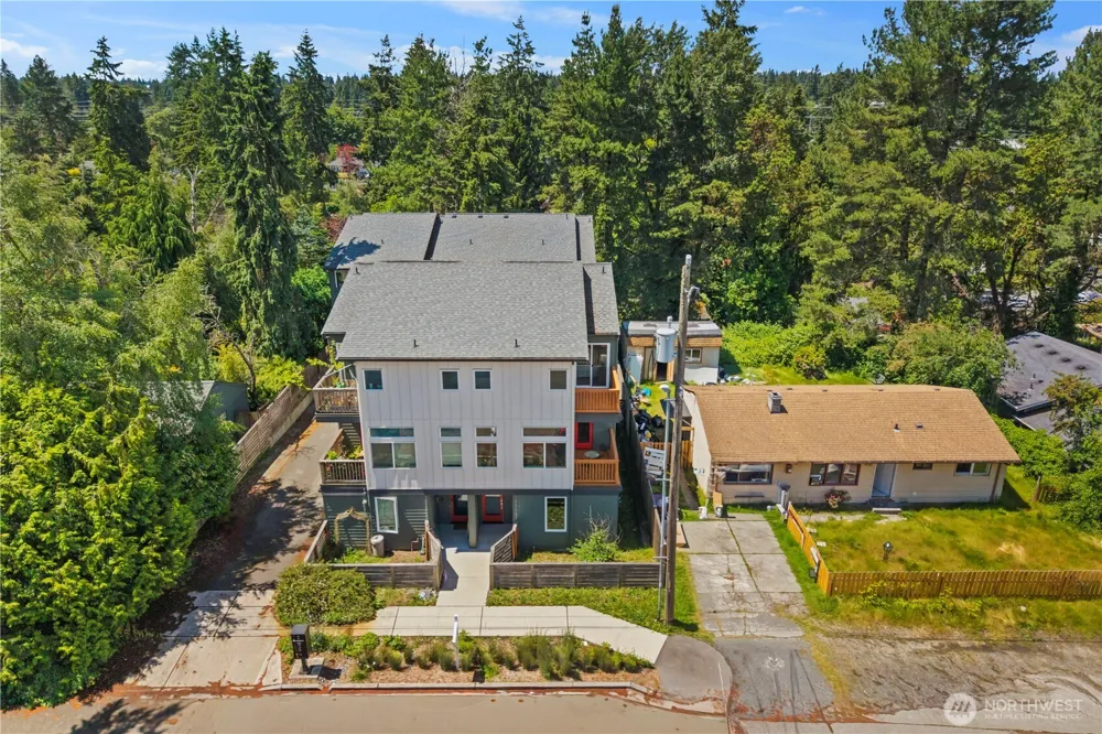 18309 11TH AVENUE NE #B Shoreline, WA 98155