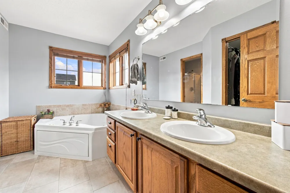 3848 16th Street S Moorhead, MN 56560