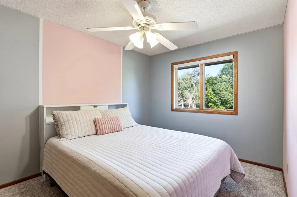 4690 Parkridge Drive Eagan, MN 55123