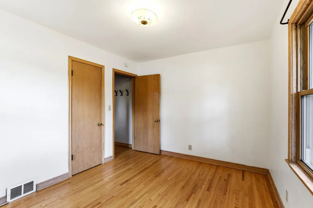 785 Grandview Avenue W Roseville, MN 55113