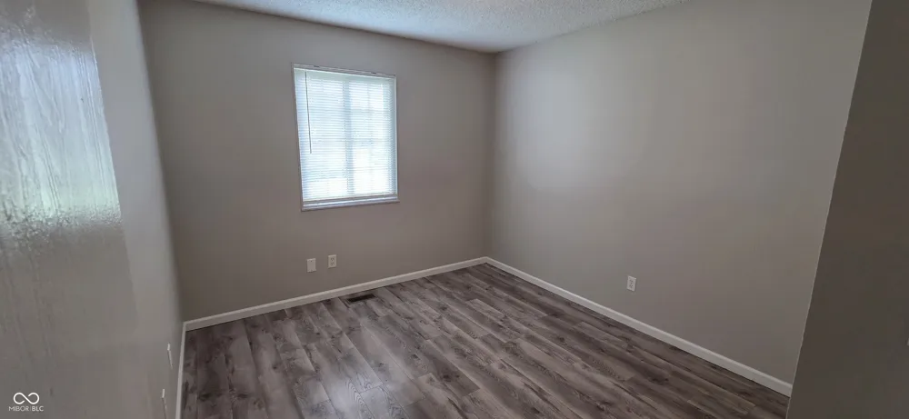 9445 Burrwood Circle Indianapolis, IN 46235