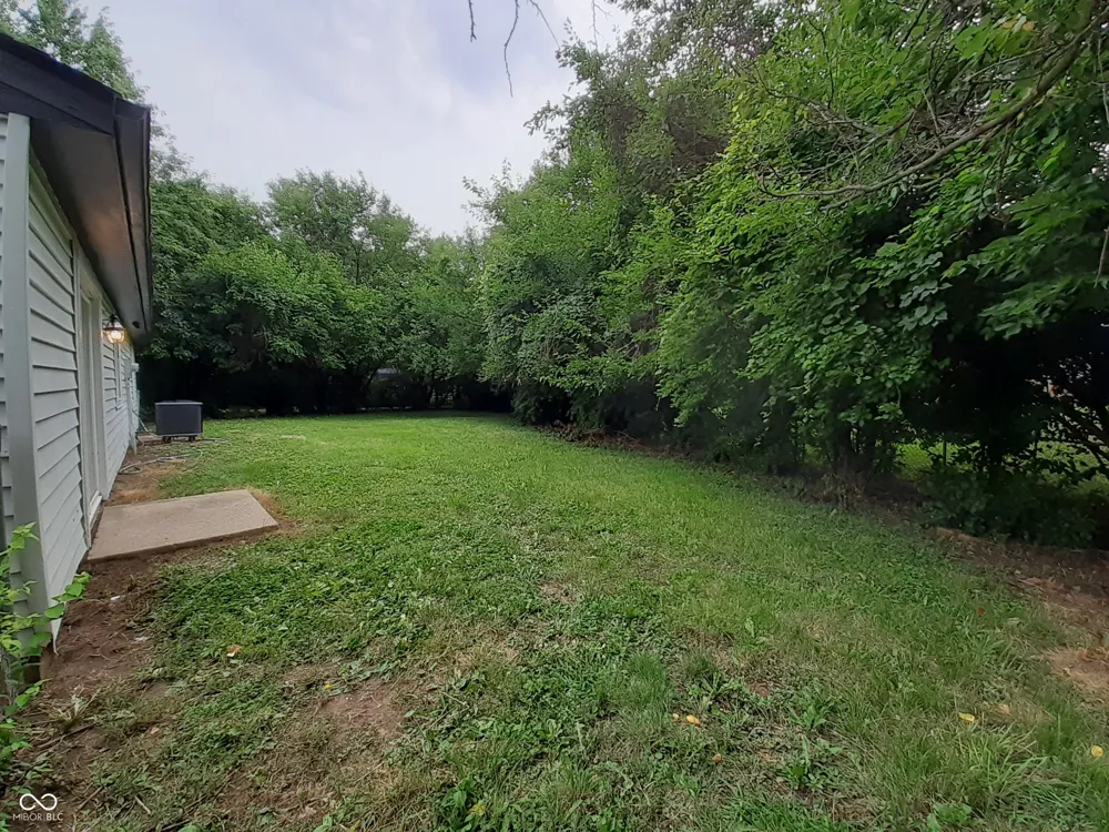9445 Burrwood Circle Indianapolis, IN 46235