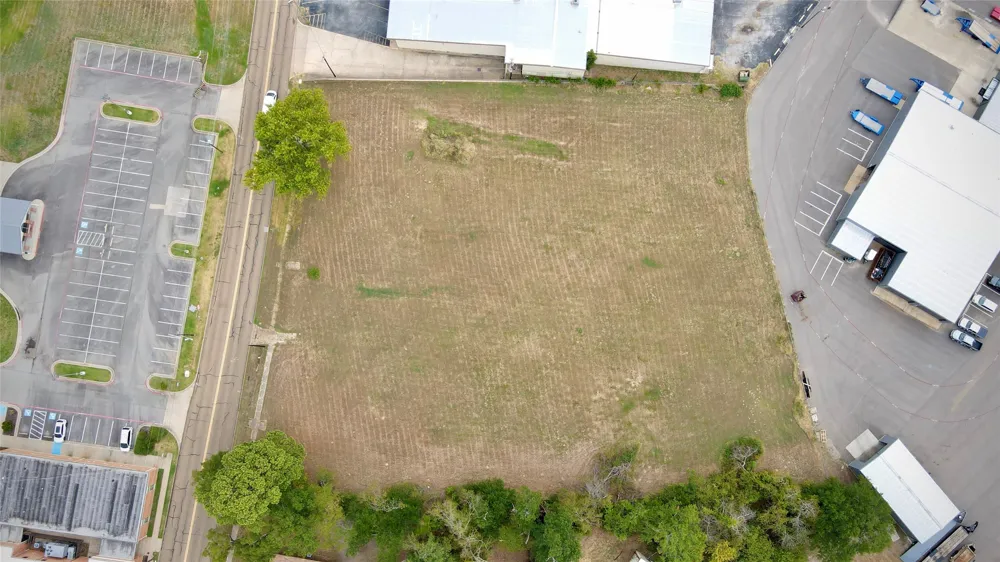 325 Jefferson Street Pittsburg, TX 75686
