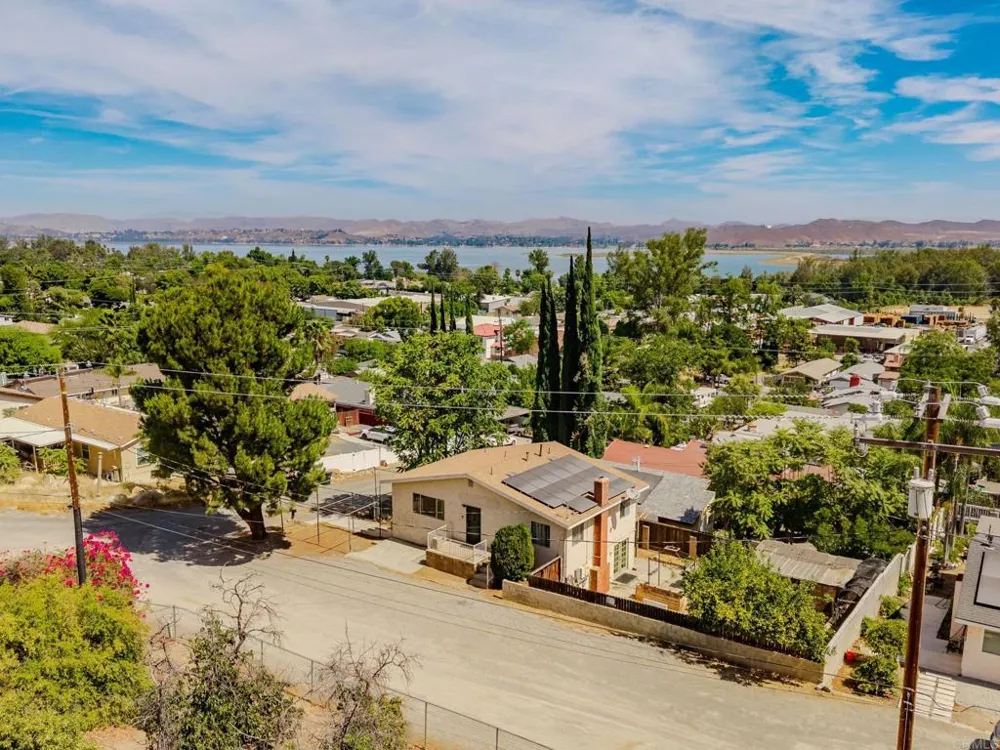 33200 Benner Street Lake Elsinore, CA 92530