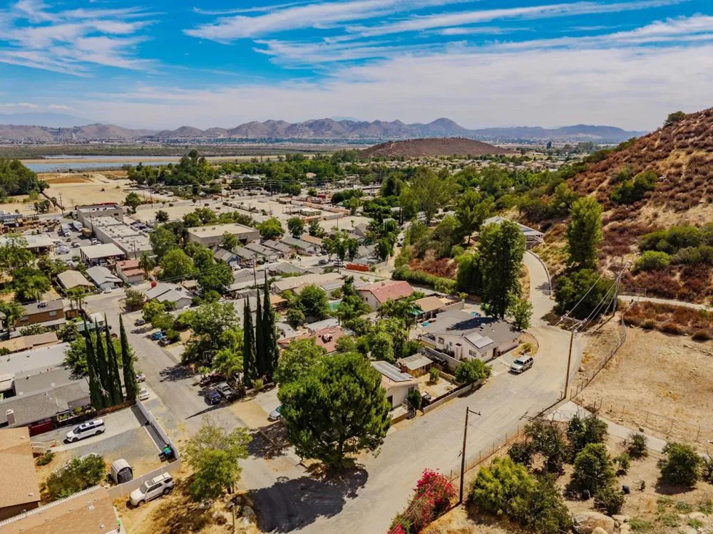 33200 Benner Street Lake Elsinore, CA 92530