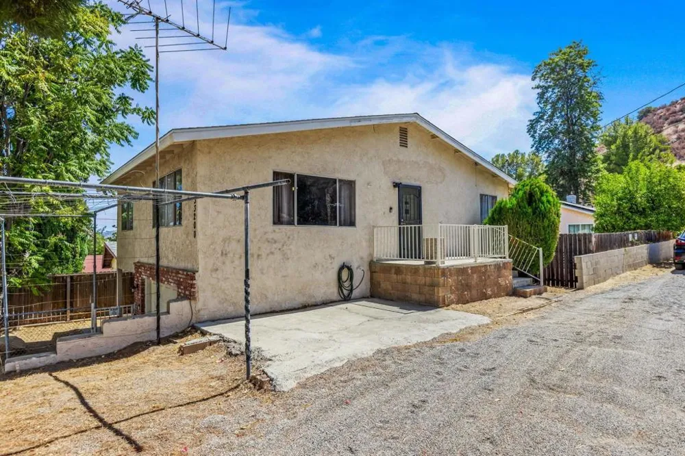 33200 Benner Street Lake Elsinore, CA 92530