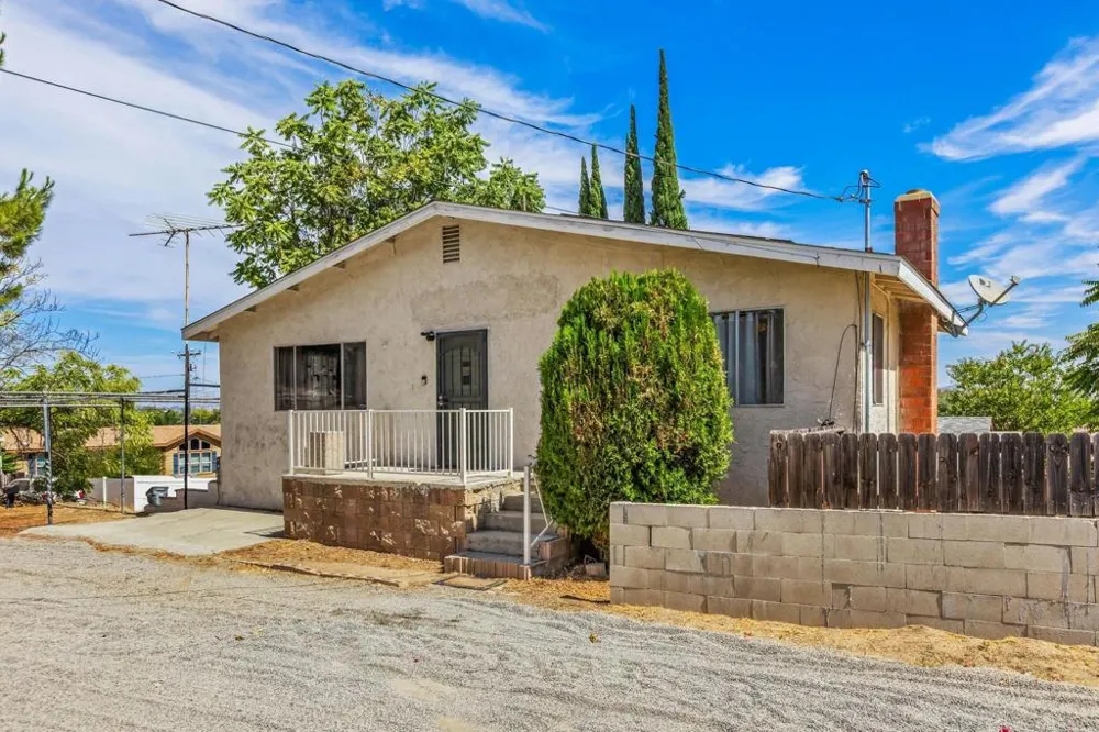 33200 Benner Street Lake Elsinore, CA 92530