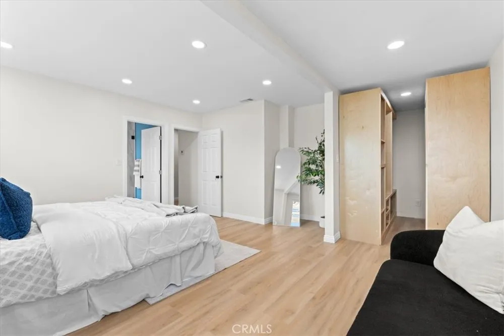 4108 Garey Claremont, CA 91711