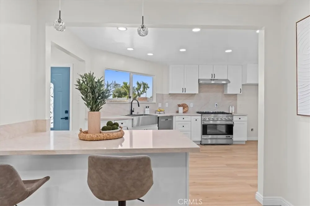 4108 Garey Claremont, CA 91711