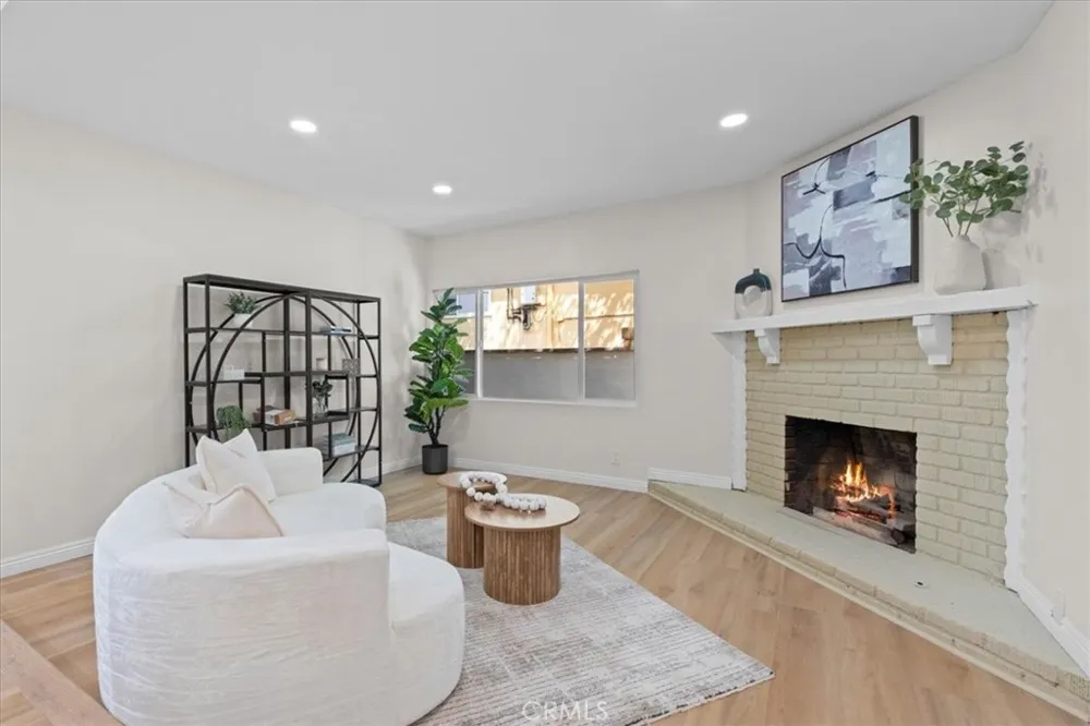 4108 Garey Claremont, CA 91711