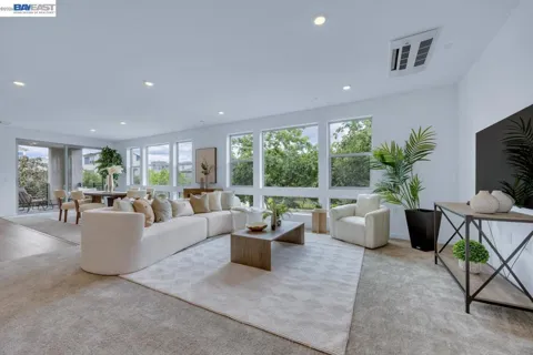 5700 Central Pkwy #202