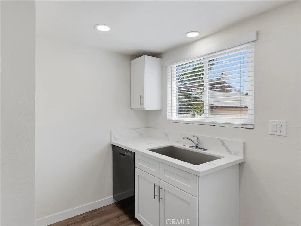 104 Atlantic #B Alhambra, CA 91801