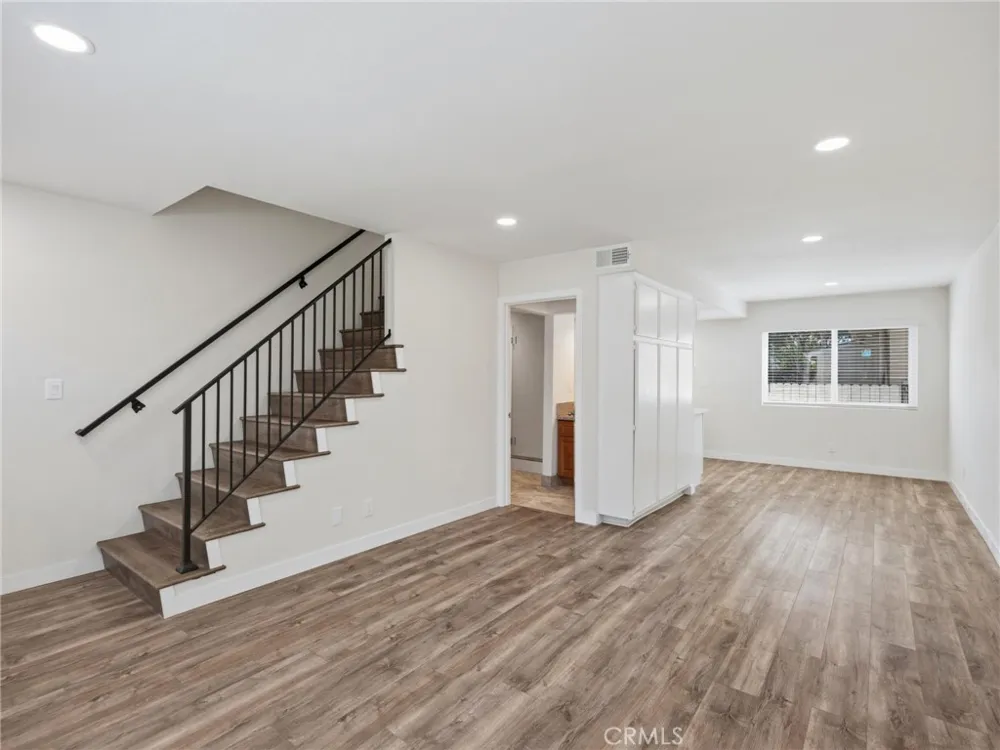 104 Atlantic #B Alhambra, CA 91801