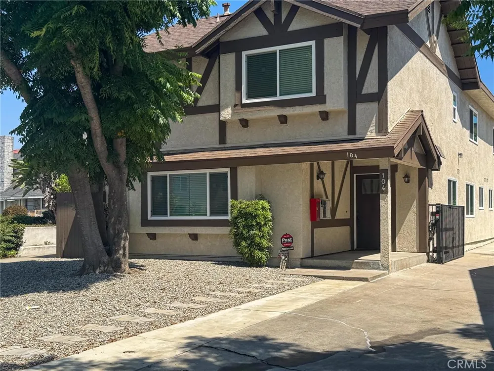 104 Atlantic #B Alhambra, CA 91801