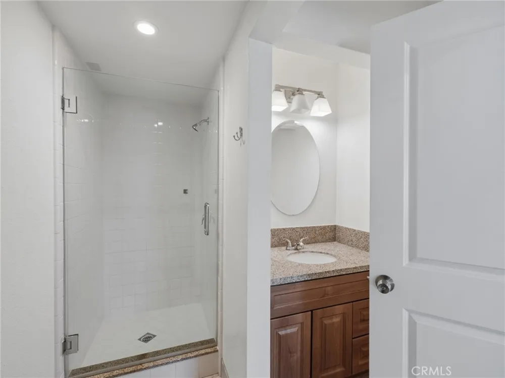 104 Atlantic #B Alhambra, CA 91801