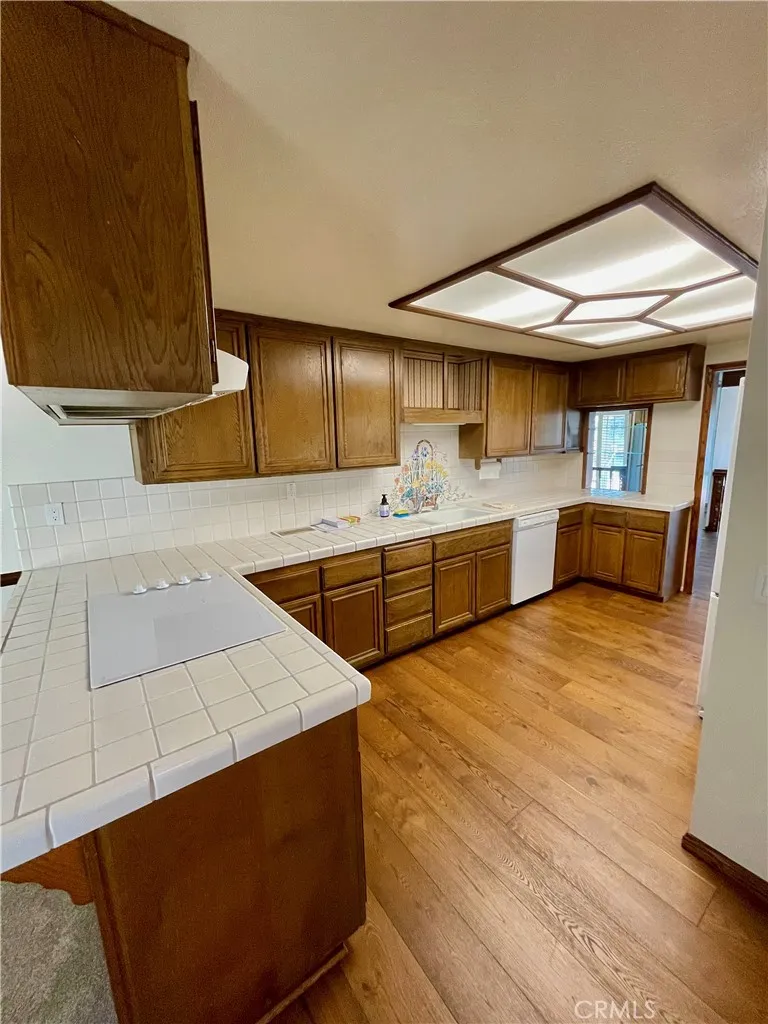3516 Windspun Huntington Beach, CA 92649