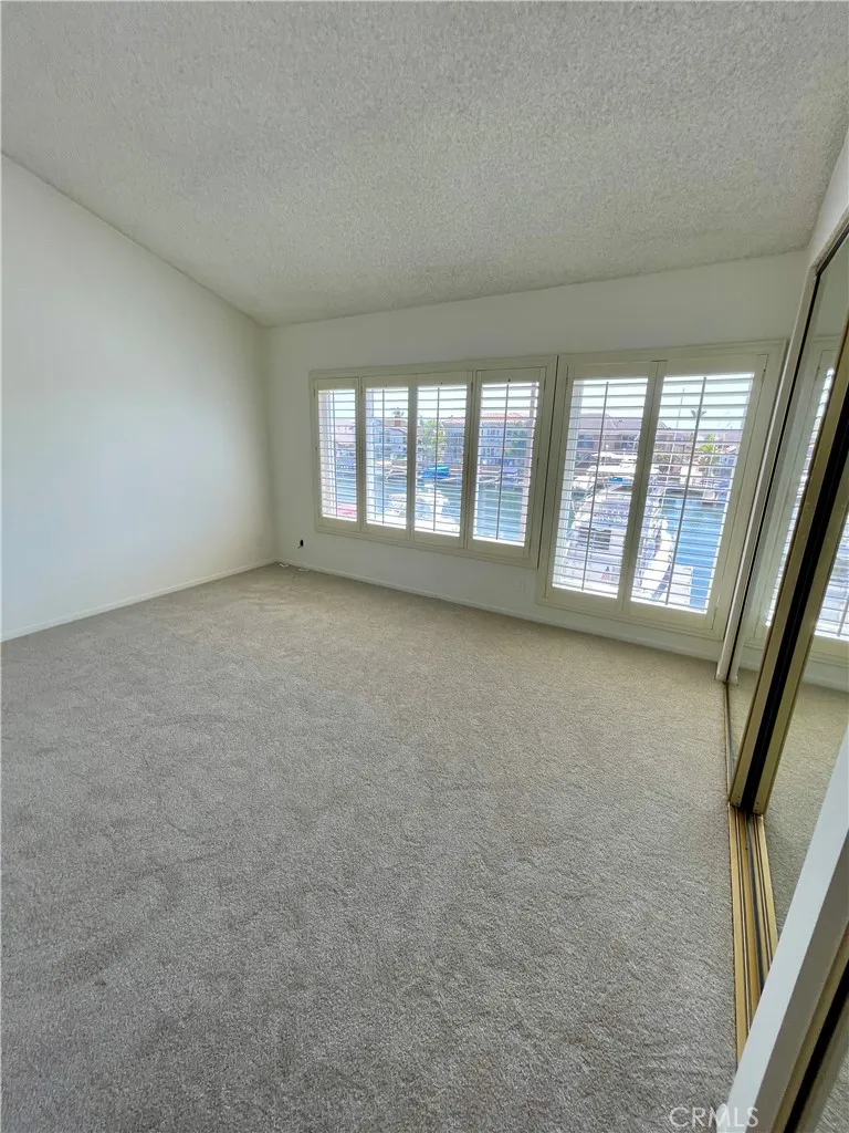 3516 Windspun Huntington Beach, CA 92649