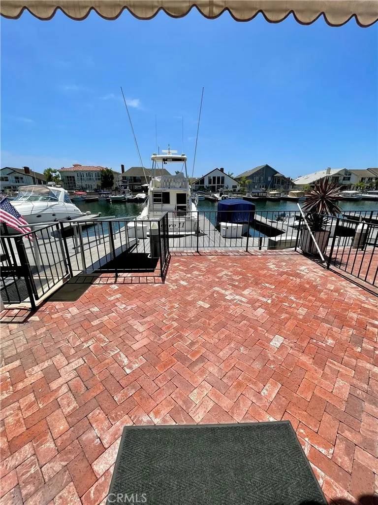 3516 Windspun Huntington Beach, CA 92649