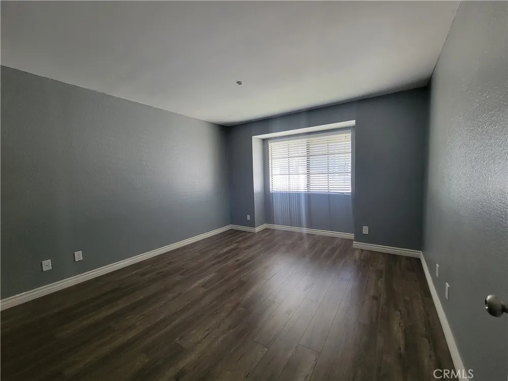 260 Evergreen Court Azusa, CA 91702