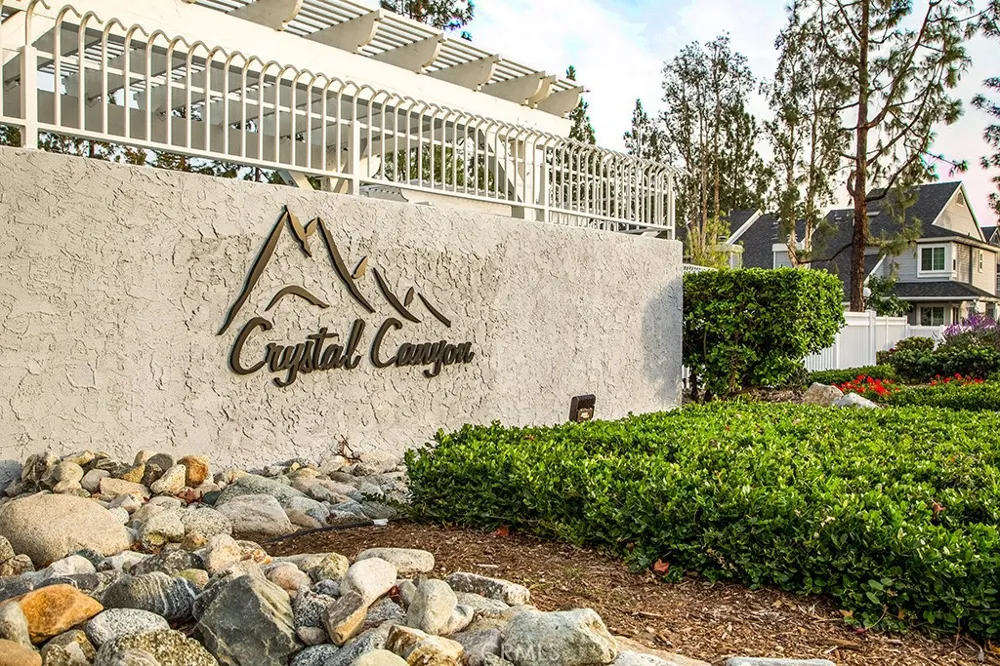 260 Evergreen Court Azusa, CA 91702