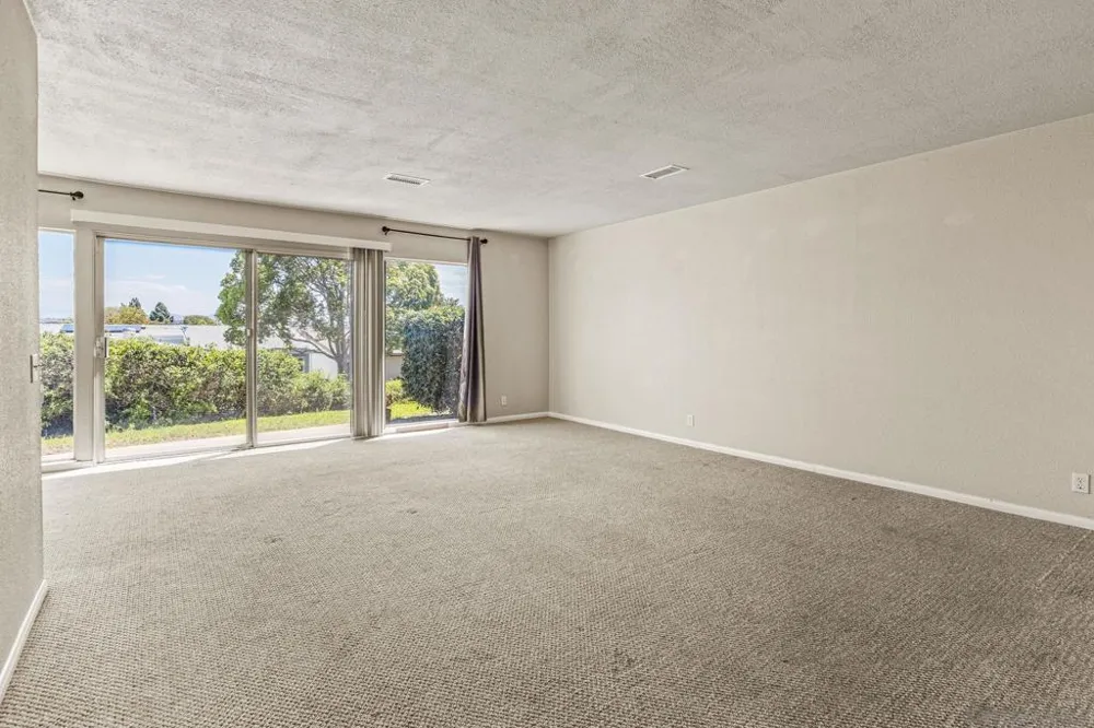 3808 Vista Campana #26 Oceanside, CA 92057