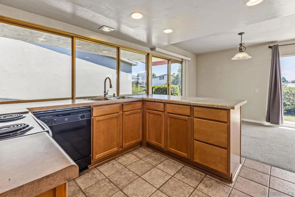 3808 Vista Campana #26 Oceanside, CA 92057