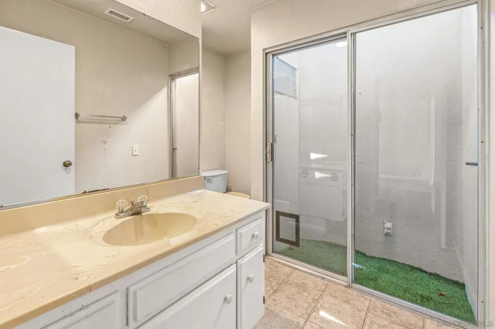 3808 Vista Campana #26 Oceanside, CA 92057