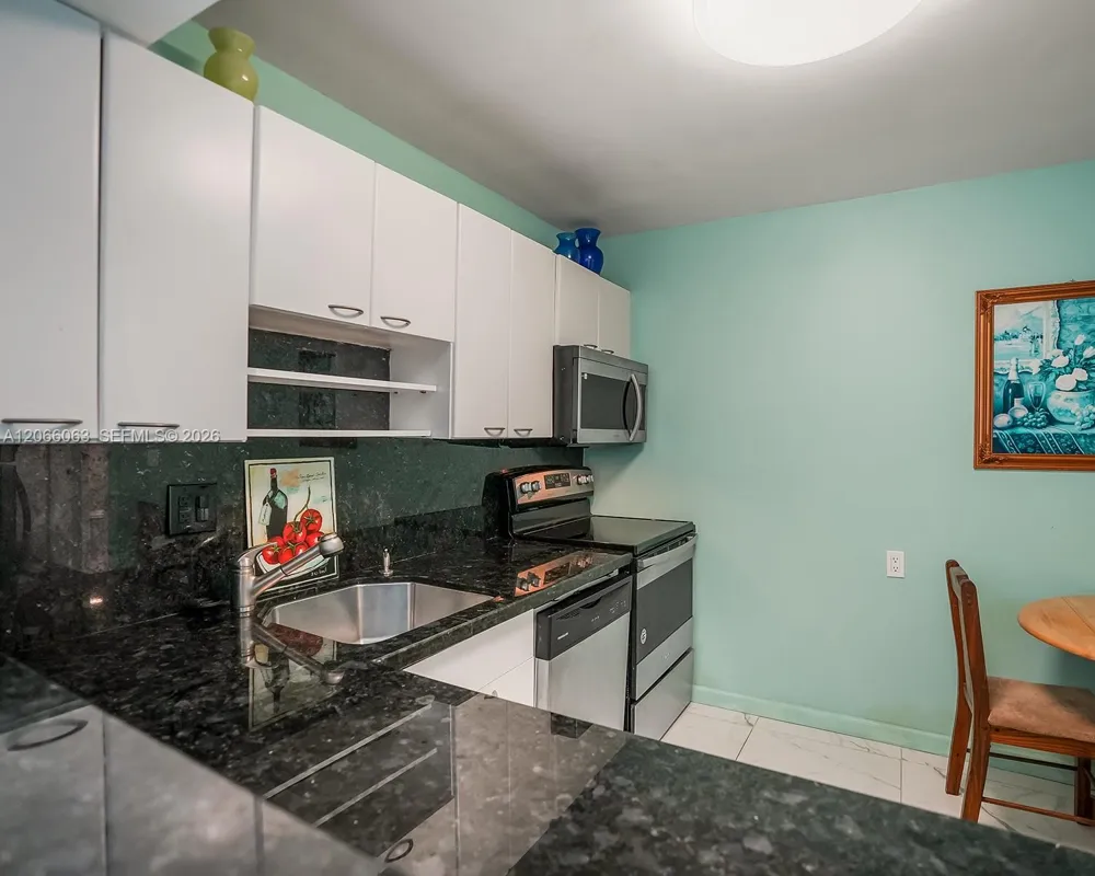 2049 S Ocean Dr #1406 Hallandale Beach, FL 33009