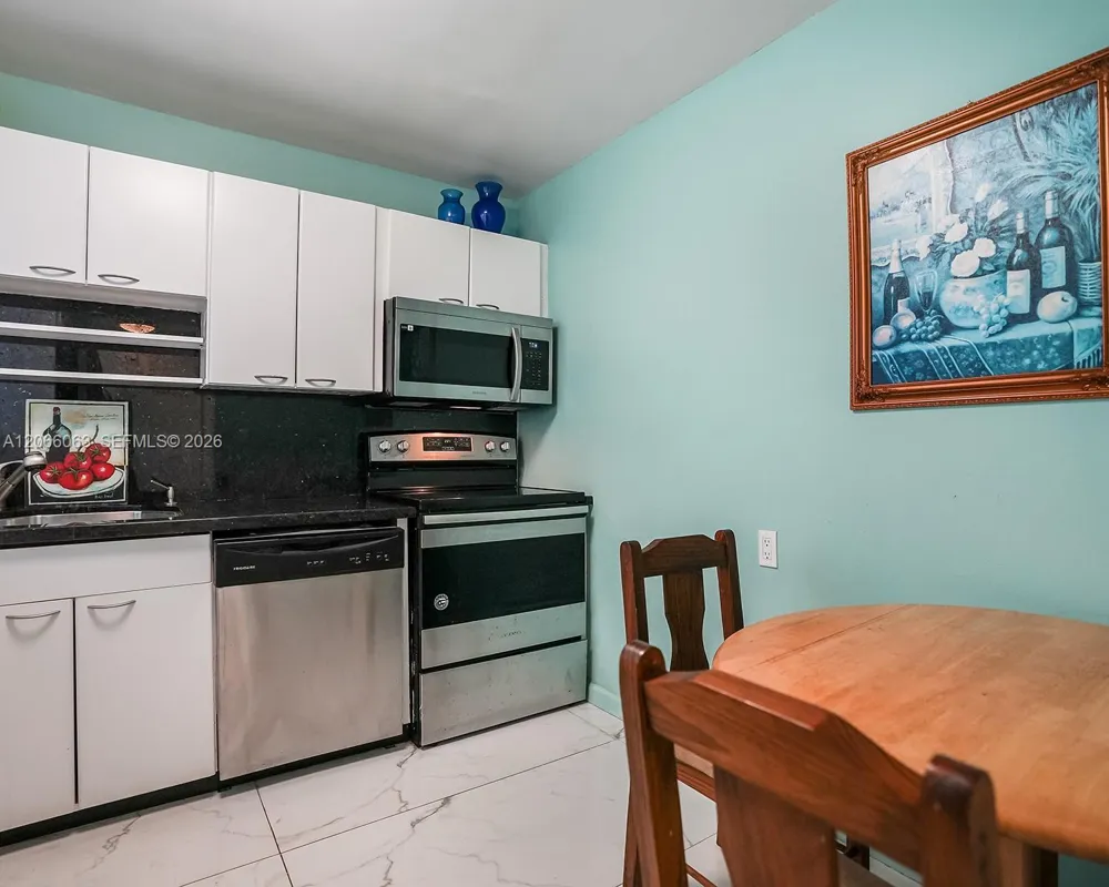 2049 S Ocean Dr #1406 Hallandale Beach, FL 33009