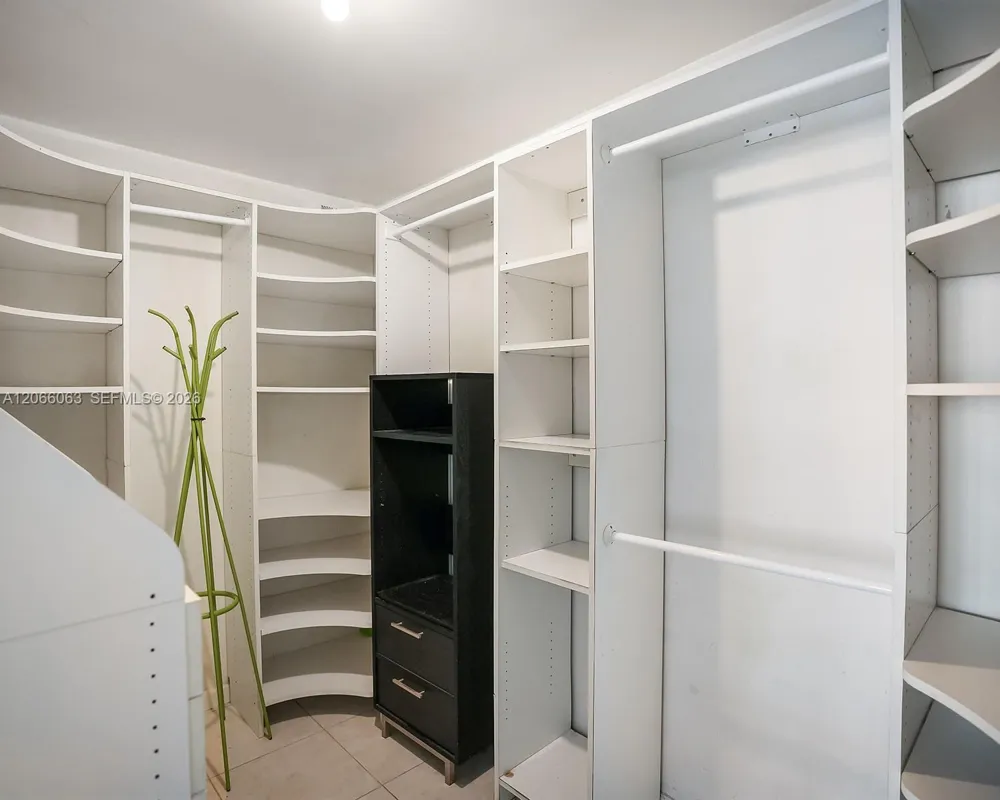 2049 S Ocean Dr #1406 Hallandale Beach, FL 33009