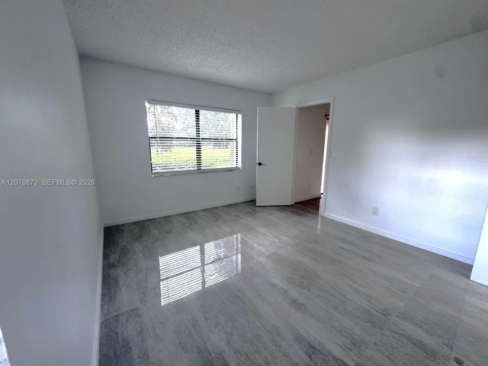 10325 NW 11th St #101 Pembroke Pines, FL 33026