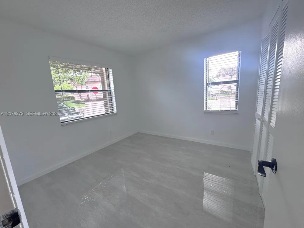 10325 NW 11th St #101 Pembroke Pines, FL 33026