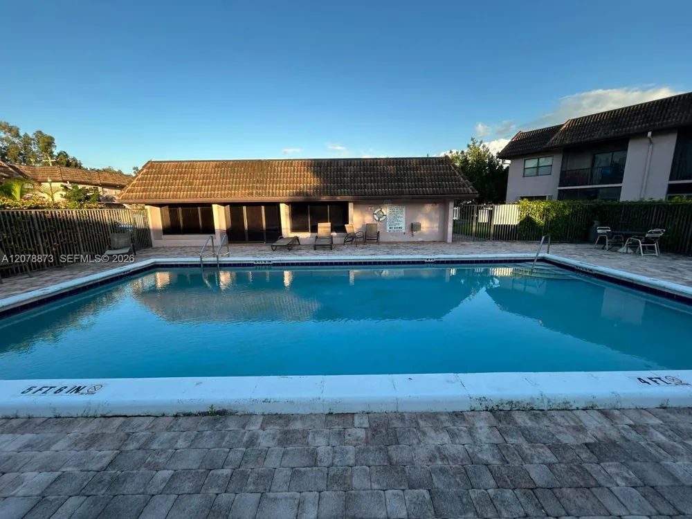 10325 NW 11th St #101 Pembroke Pines, FL 33026