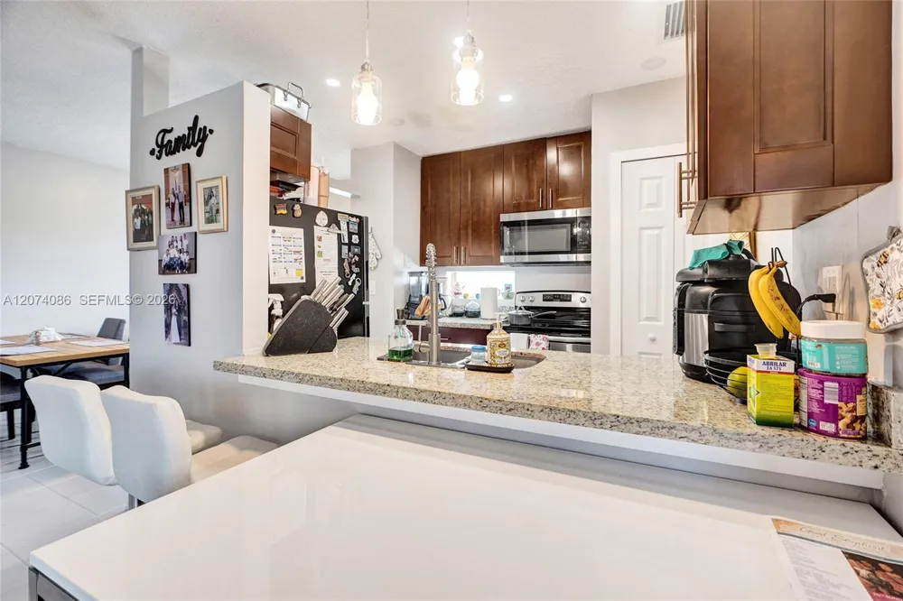 15645 SW 74th Cir Dr #6-5 Miami, FL 33193